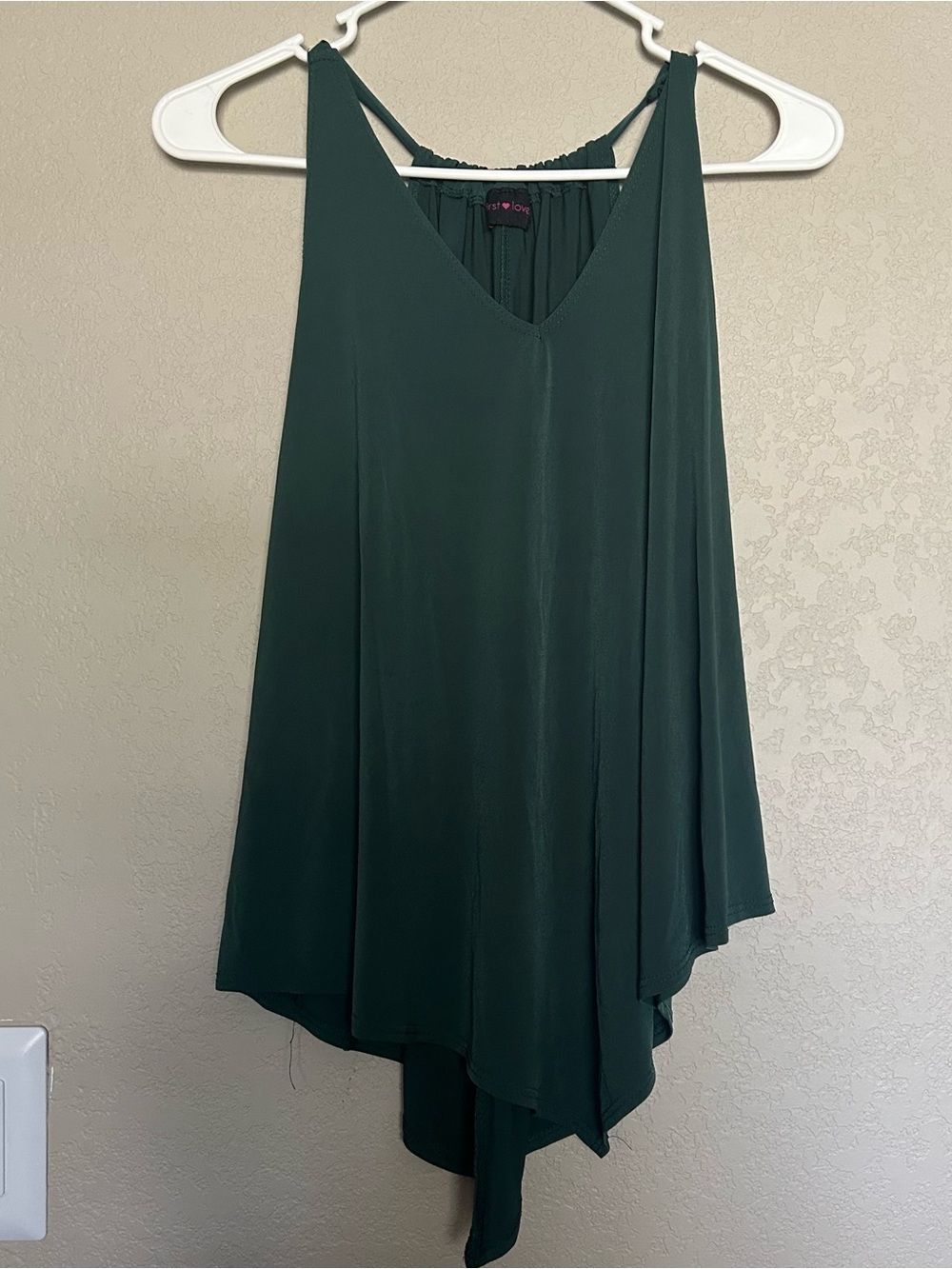 Halter Neckline Sleeveless Kelly Green Blouse Asymmetrical Diamond V Bottom Hem